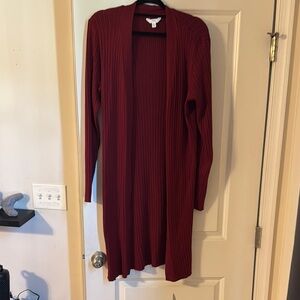 Time and Tru Women's Burgundy Sweater
